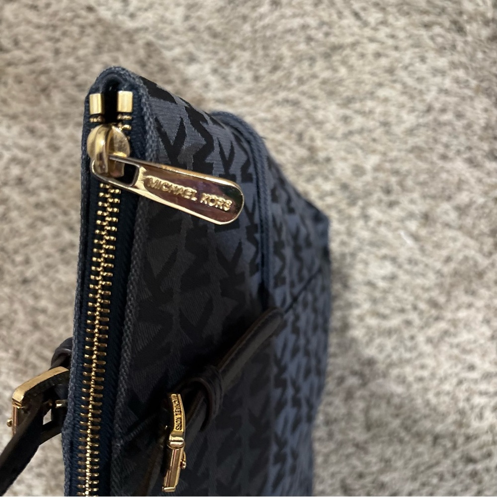 Michael Kors Navy MK Logo Tote Bag - Picture 2 of 9